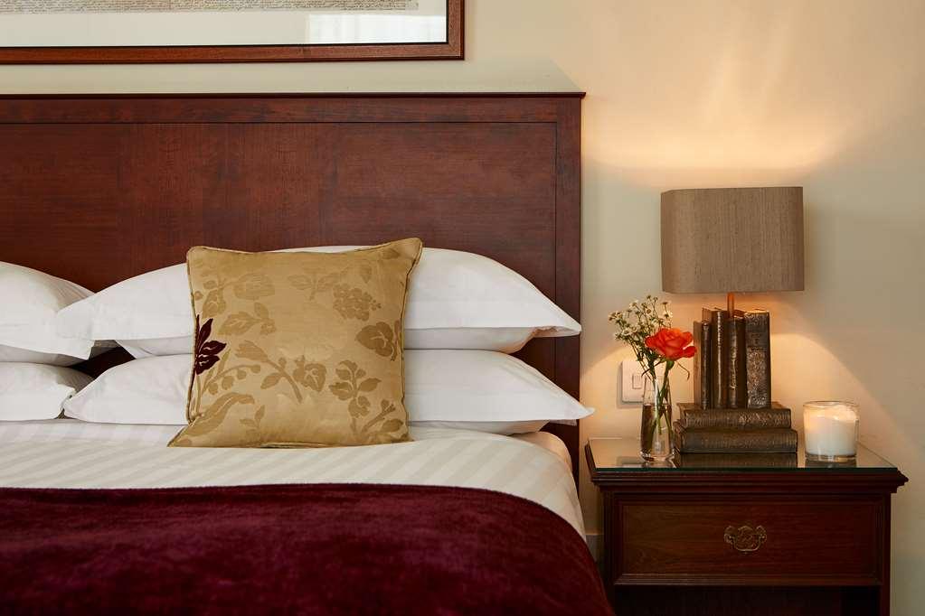 Macdonald New Blossoms Hotel Chester Zimmer foto
